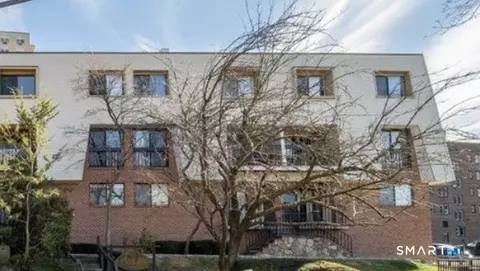 1 Valley Rd #101, Stamford, CT 06902
