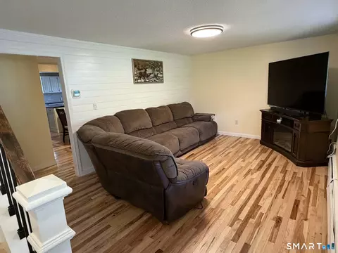 Living - 8 Plainview Dr, Plainfield, CT 06374 photo 1 of 2