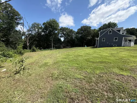Exterior - 8 Plainview Dr, Plainfield, CT 06374 photo 2 of 8