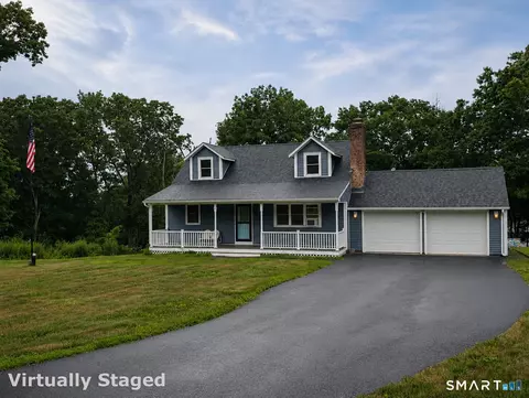 8 Plainview Dr, Plainfield, CT 06374