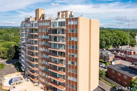 30 Woodland St #9M, Hartford, CT 06105