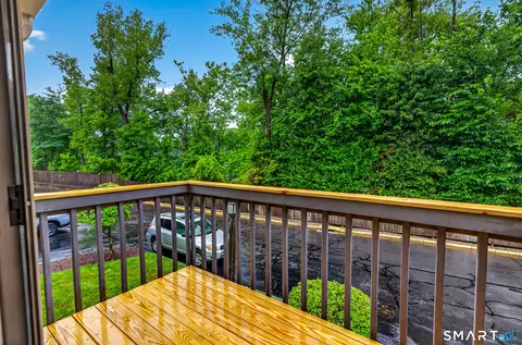 Exterior - 59 Ridge Rd #59, Wethersfield, CT 06109 photo 5 of 8
