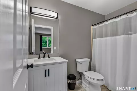 Bath - 59 Ridge Rd #59, Wethersfield, CT 06109 photo 3 of 3