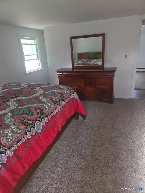 Bedroom - 13 Midian Ave, Windsor, CT 06095 photo 1 of 14