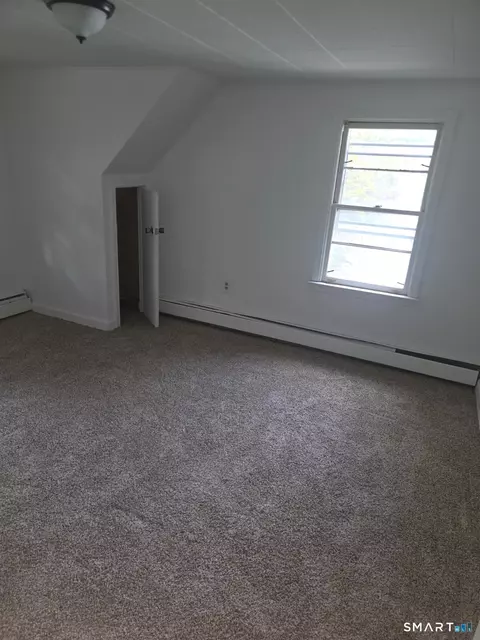 Bedroom - 13 Midian Ave, Windsor, CT 06095 photo 5 of 14