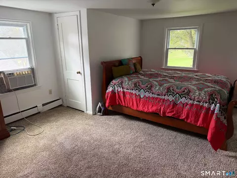 Bedroom - 13 Midian Ave, Windsor, CT 06095 photo 12 of 14