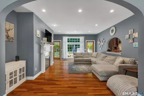 197 Scott Rd, Prospect, CT 06712 photo 8