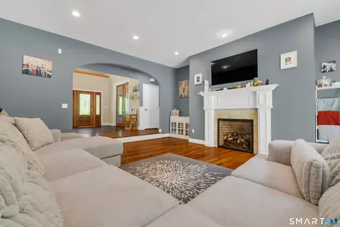 197 Scott Rd, Prospect, CT 06712 photo 9