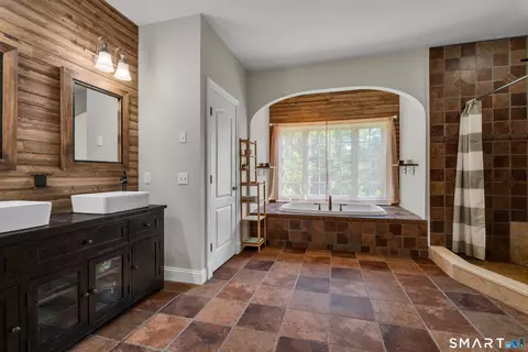197 Scott Rd, Prospect, CT 06712 photo 13