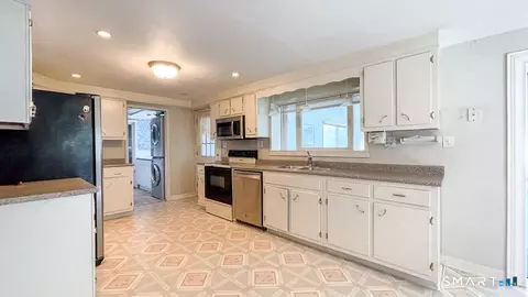 Kitchen - 107 Tower Rd, Brookfield, CT 06804 photo 1 of 1