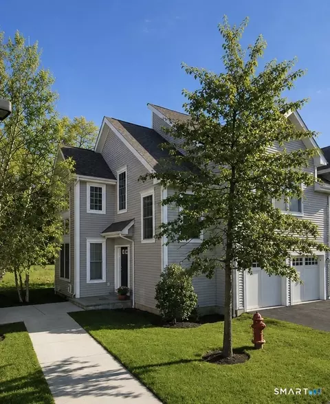 34 Copper Square Dr #34, Bethel, CT 06801