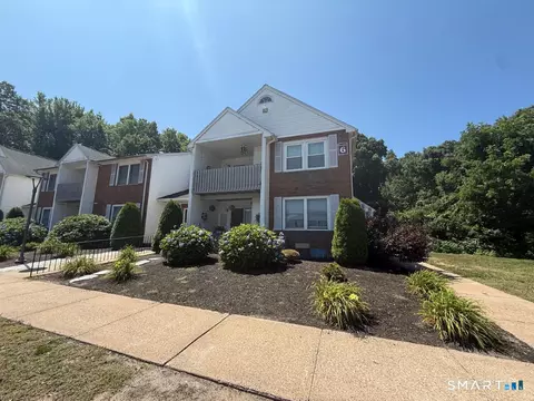 Exterior - 6 Concorde Way #B4, Windsor Locks, CT 06096 photo 4 of 4