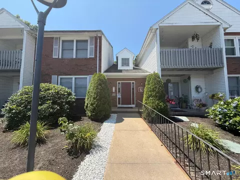 Exterior - 6 Concorde Way #B4, Windsor Locks, CT 06096 photo 2 of 4