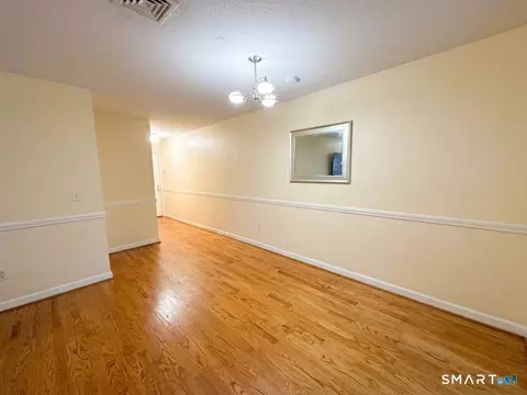 Living - 6 Concorde Way #B4, Windsor Locks, CT 06096 photo 3 of 3