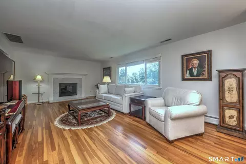 Living - 31 Paugussett Rd, Sandy Hook, CT 06482 photo 1 of 4