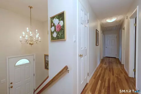 Entry Way - 31 Paugussett Rd, Sandy Hook, CT 06482 photo 5 of 7