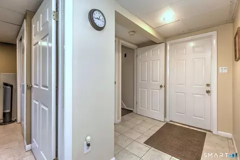 Entry Way - 31 Paugussett Rd, Sandy Hook, CT 06482 photo 7 of 7