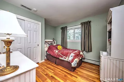 Bedroom - 31 Paugussett Rd, Sandy Hook, CT 06482 photo 3 of 6