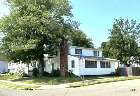177 Dodge Ave, East Haven, CT 06512