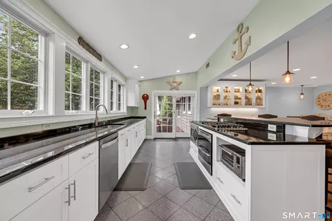 Kitchen - 181 Cook Rd, Prospect, CT 06712 photo 2 of 4
