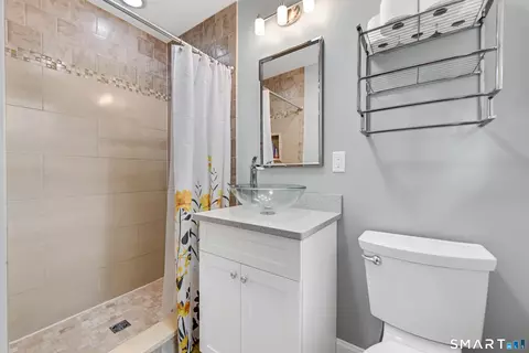 Bath - 181 Cook Rd, Prospect, CT 06712 photo 1 of 1