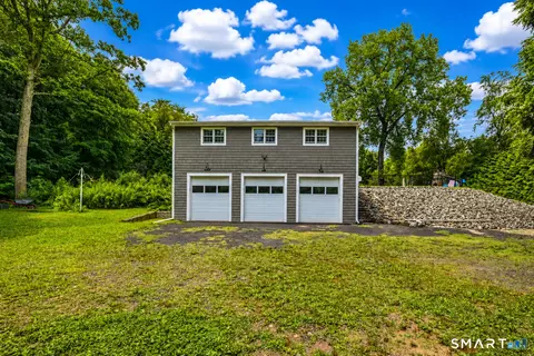Exterior - 181 Cook Rd, Prospect, CT 06712 photo 6 of 8