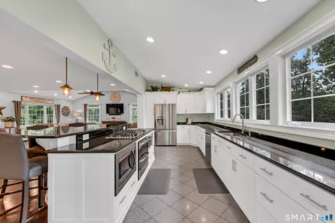 Kitchen - 181 Cook Rd, Prospect, CT 06712 photo 4 of 4