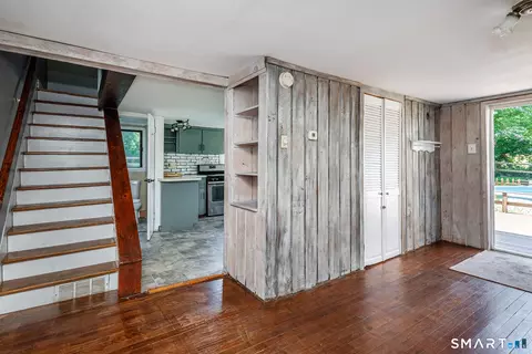 Entry Way - 39 Johnson Rd, Kent, CT 06757 photo 1 of 2