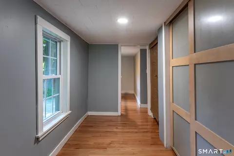 Entry Way - 39 Johnson Rd, Kent, CT 06757 photo 2 of 2
