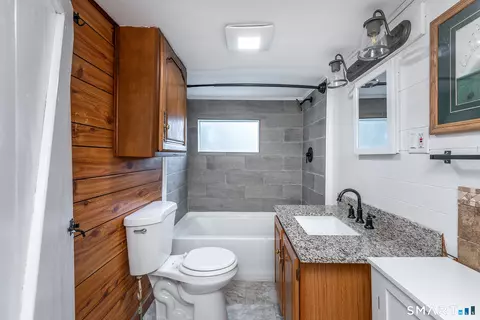 Bath - 39 Johnson Rd, Kent, CT 06757 photo 2 of 2