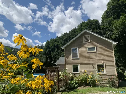 Exterior - 39 Johnson Rd, Kent, CT 06757 photo 12 of 14