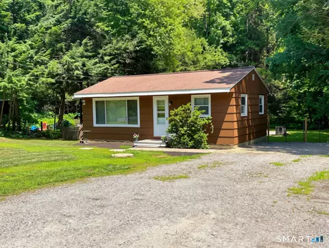 170 Laurel Hill Dr, Woodstock, CT 06282