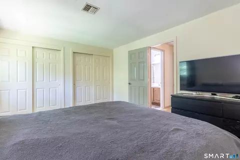 Bedroom - 283 Strawberry Cir, Windsor, CT 06095 photo 8 of 8