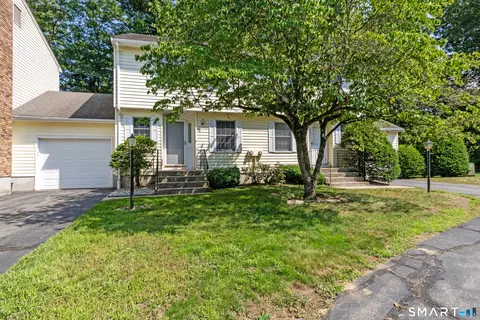 Exterior - 283 Strawberry Cir, Windsor, CT 06095 photo 2 of 4