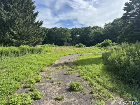 Undisclosed, Morris, CT 06758 photo 5