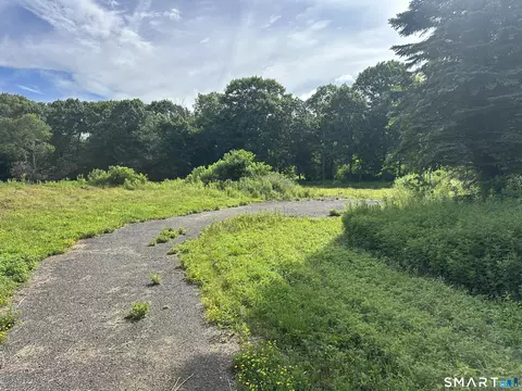 Undisclosed, Morris, CT 06758 photo 6