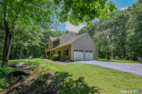 Exterior - 107 Robin Dr, Canton, CT 06019 photo 3 of 8