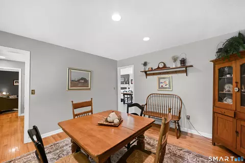Dining - 107 Robin Dr, Canton, CT 06019 photo 2 of 3