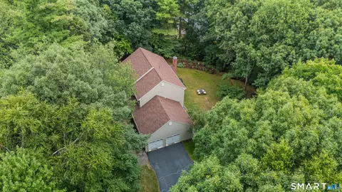 View/Area - 107 Robin Dr, Canton, CT 06019 photo 1 of 1
