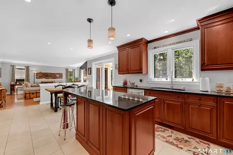 Kitchen - 107 Robin Dr, Canton, CT 06019 photo 3 of 4