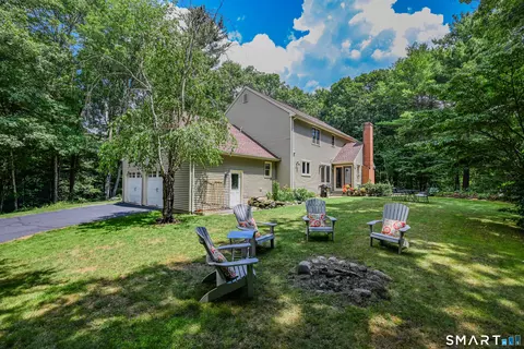 Exterior - 107 Robin Dr, Canton, CT 06019 photo 6 of 8