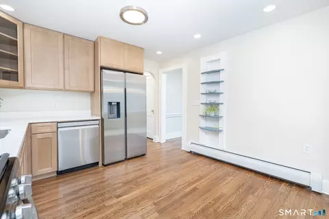 Kitchen - 343 Alling St, Berlin, CT 06037 photo 3 of 3