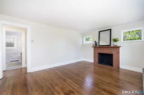 Living - 343 Alling St, Berlin, CT 06037 photo 3 of 4