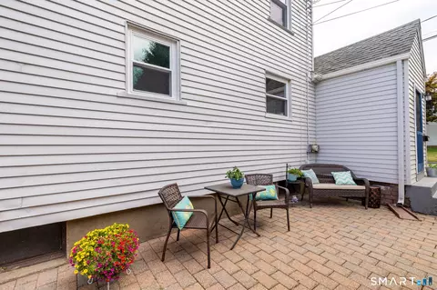 Exterior - 343 Alling St, Berlin, CT 06037 photo 3 of 7