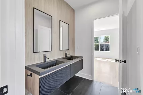 Bath - 355 Spring Hill Rd, Monroe, CT 06468 photo 4 of 5