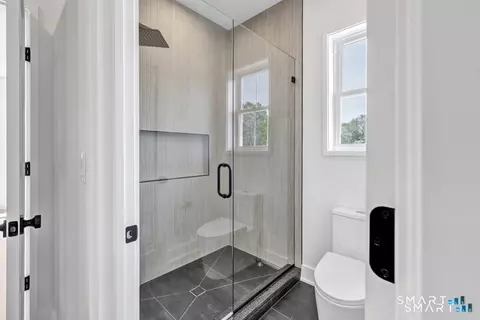 Bath - 355 Spring Hill Rd, Monroe, CT 06468 photo 5 of 5