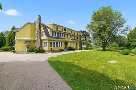 38 Lords Hill Rd #8, Stonington, CT 06378