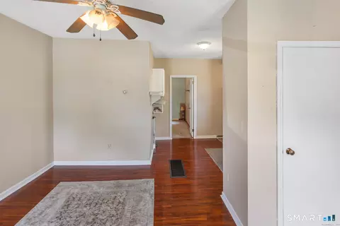Entry Way - 385 Putnam Pike, Killingly, CT 06241 photo 1 of 3