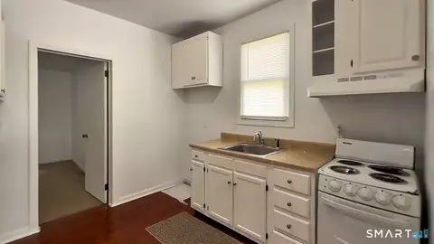 Kitchen - 385 Putnam Pike, Killingly, CT 06241 photo 1 of 2
