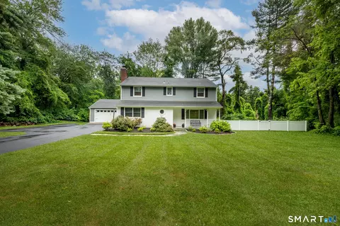40 Ivy Hill Rd, Ridgefield, CT 06877